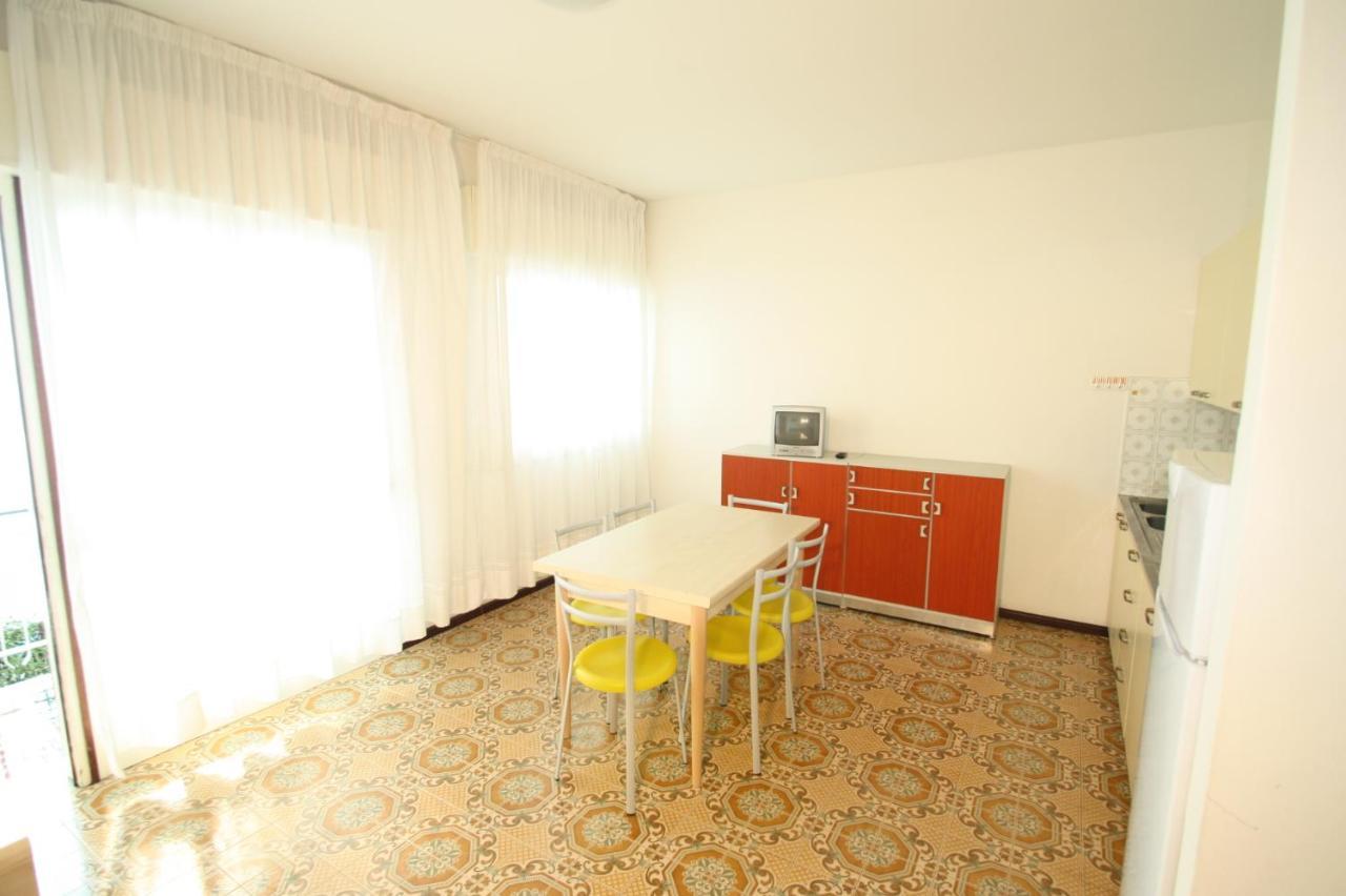 Bibione Beach Apartments Bagian luar foto